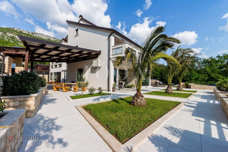 Moderna vila u zaleđu Crikvenice | Adriatic Real