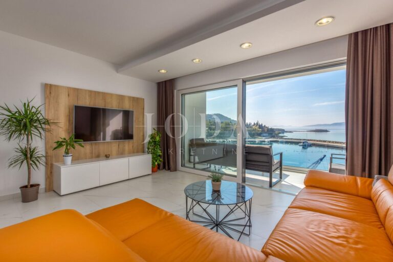 Klenovica apartman 1.red do mora | Adriatic Real