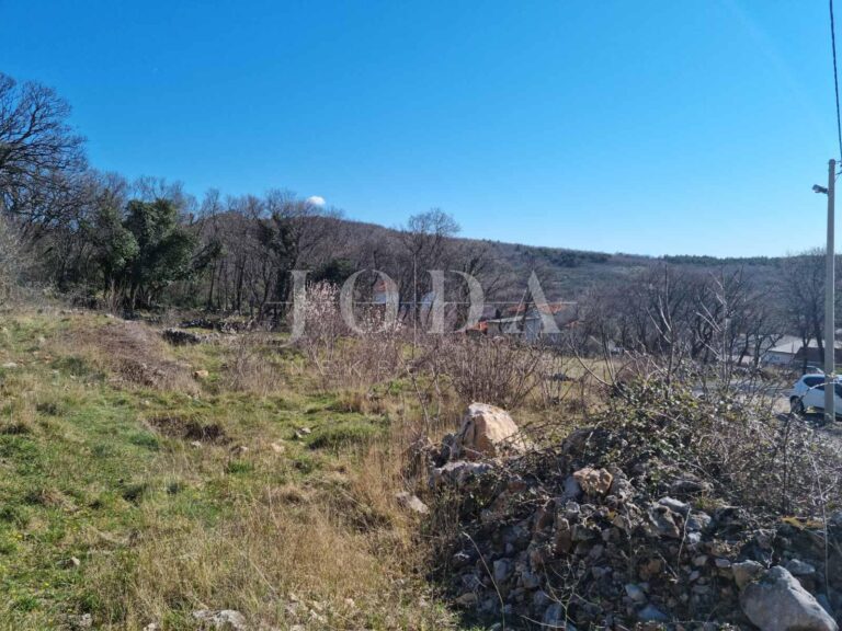 građevinski teren sa građevinskom dozvolom i idejnim projektom | Adriatic Real