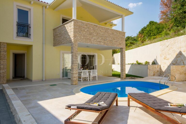 Dvojna kuća u mediteranskom stilu sa bazenom | Adriatic Real