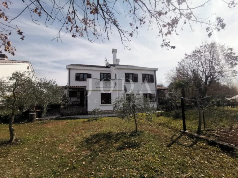 Njivice kuća | Adriatic Real