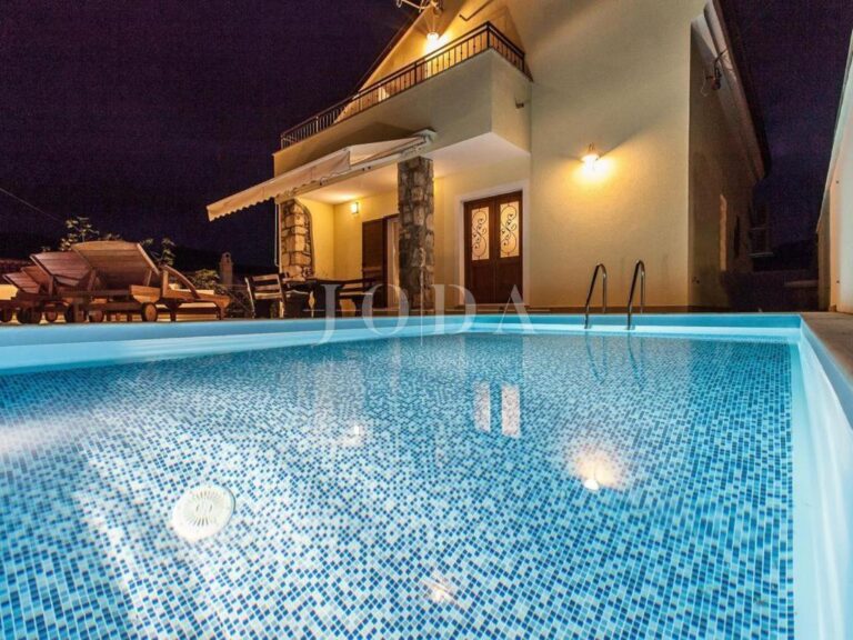 kuća s bazenom! | Adriatic Real