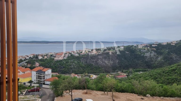 kuća u nizu sa 4 stana i bazenom | Adriatic Real