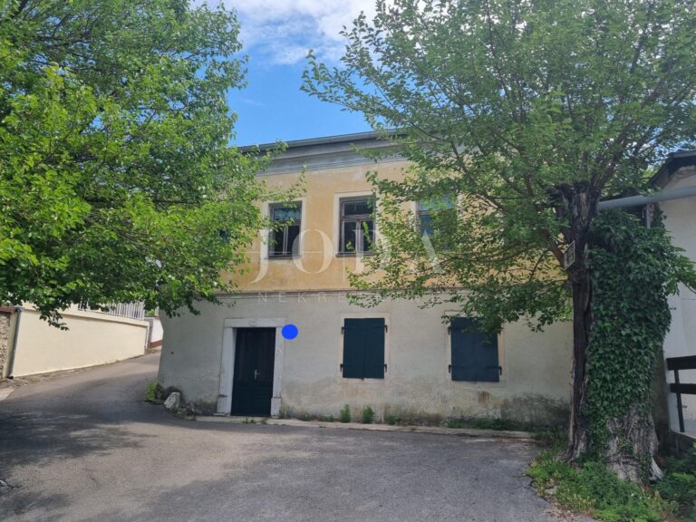 starina s pogledom na more! | Adriatic Real