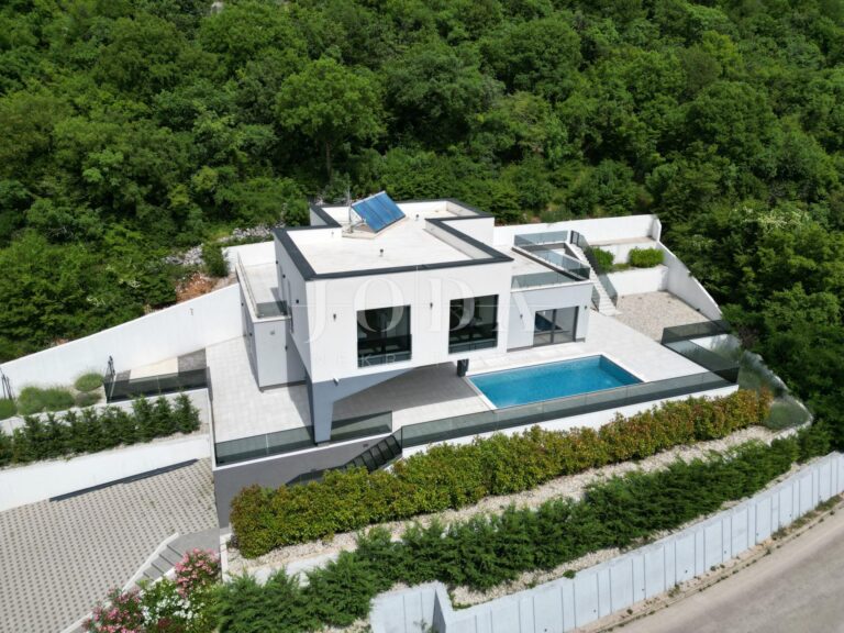 Crikvenica zaleđe moderna vila | Adriatic Real