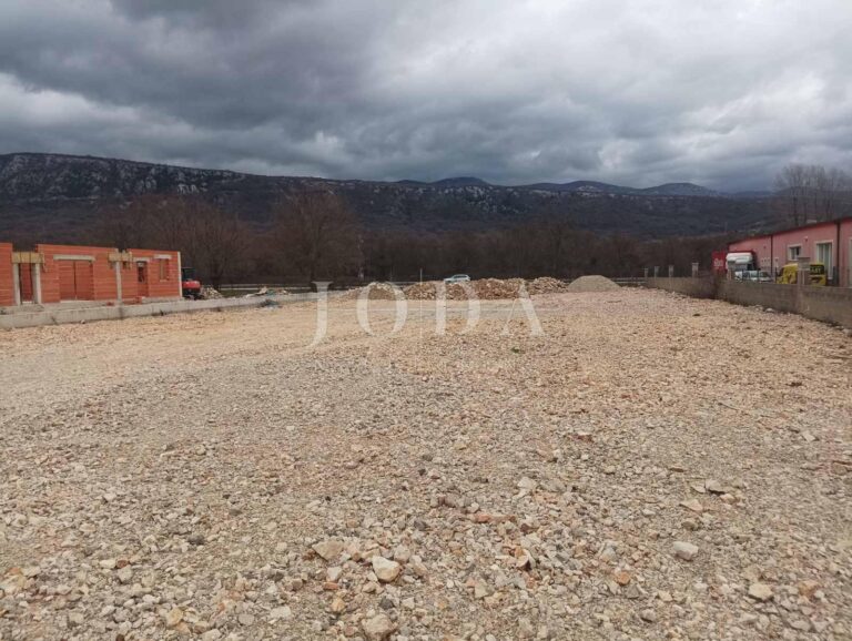 zemljište 2106m2 | Adriatic Real
