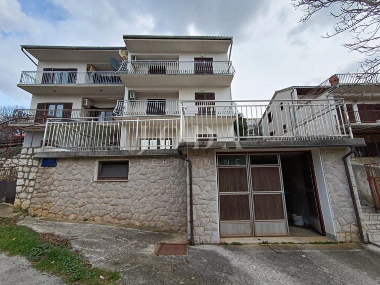 Dvojna kuća 70m od mora | Adriatic Real