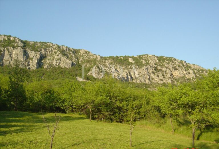 kuća sa prostranom okućnicom | Adriatic Real