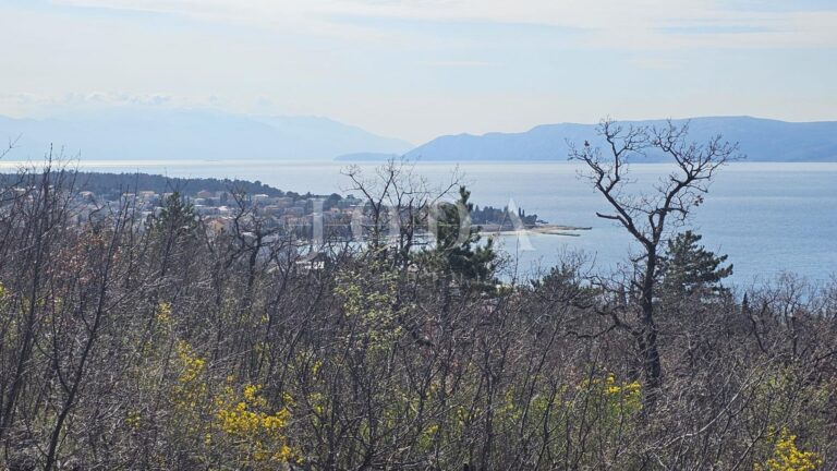 Crikvenica teren s pravomoćnom građevinskom dozvolom | Adriatic Real
