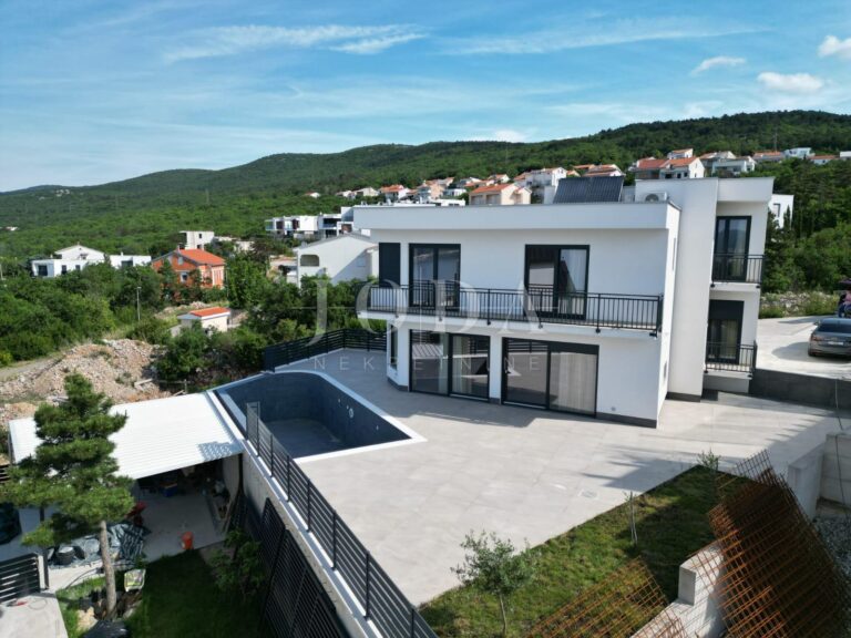 Crikvenica kuća sa bazenom | Adriatic Real