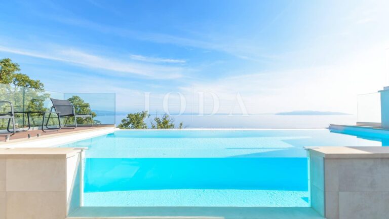 Opatija vila sa bazenom | Adriatic Real