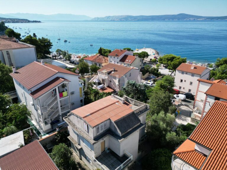 kuća uz more