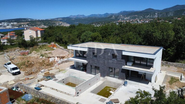luksuzna vila sa bazenom i okućnicom | Adriatic Real