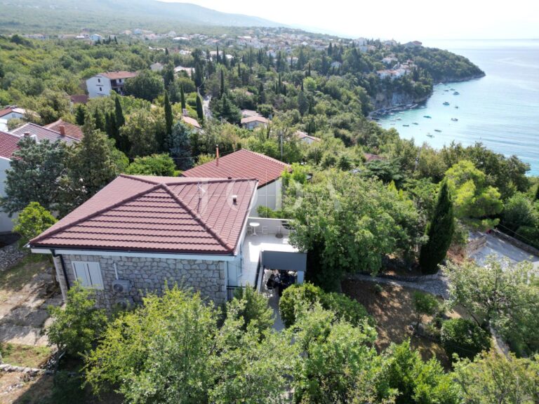 Kuća iznad plaže | Adriatic Real