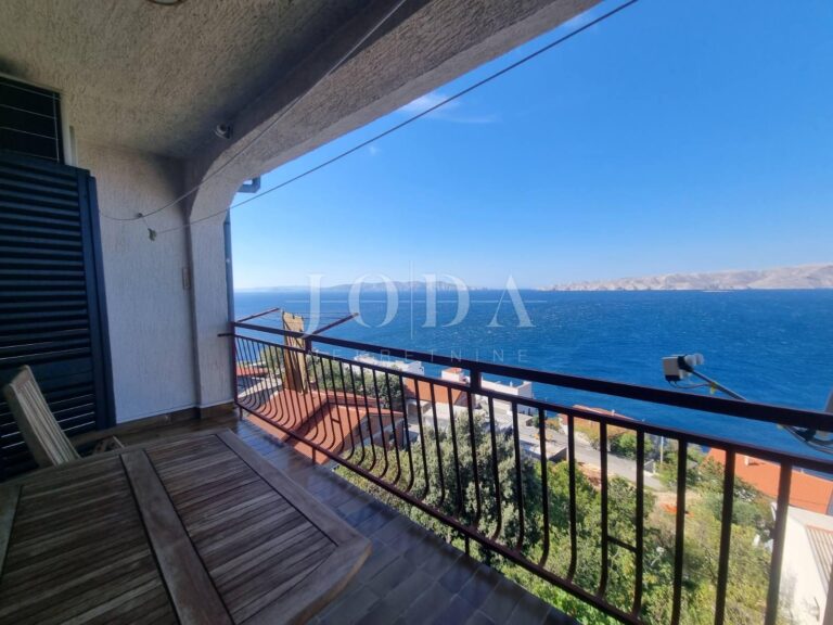 kuća sa dva stana i prekrasnim pogledom na more | Adriatic Real