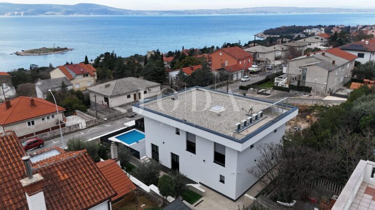 Novi Vinodolski moderna novogradnja blizu plaže i centra grada | Adriatic Real