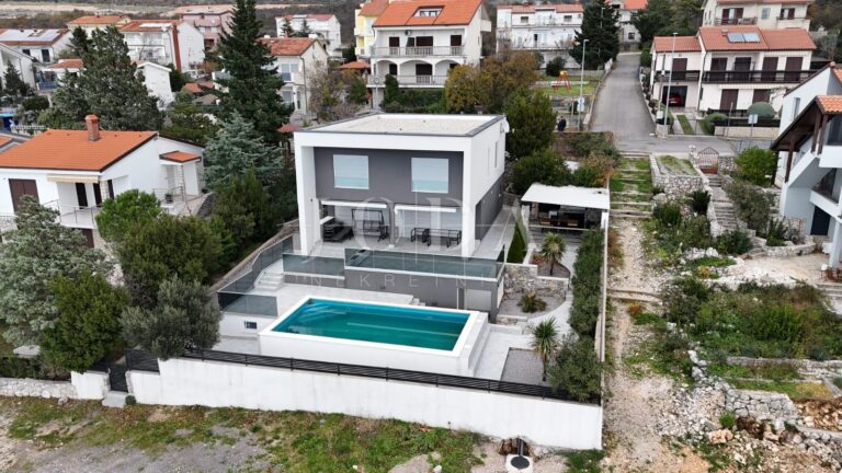 Novi Vinodolski moderna kuća sa bazenom