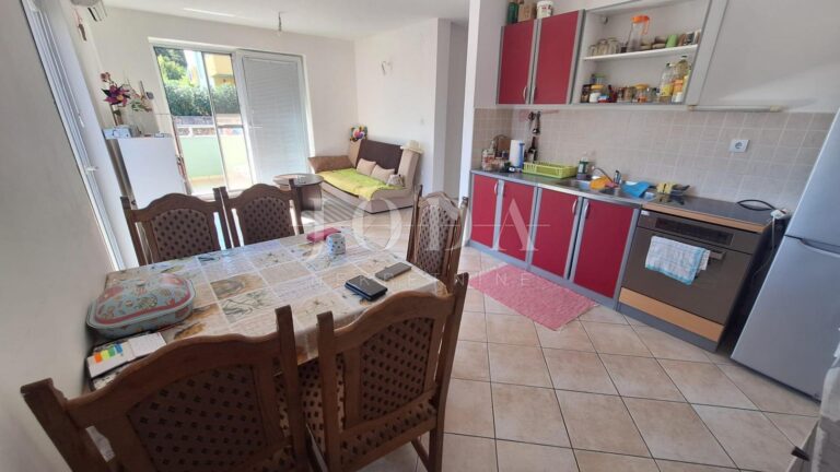 Klimno - apartma s pogledom na morje | Adriatic Real