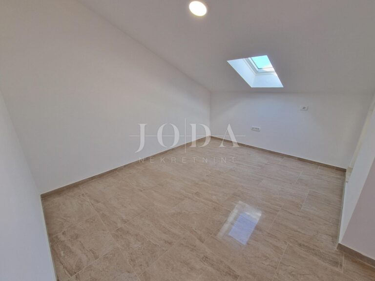 apartman s otvorenim pogledom na more