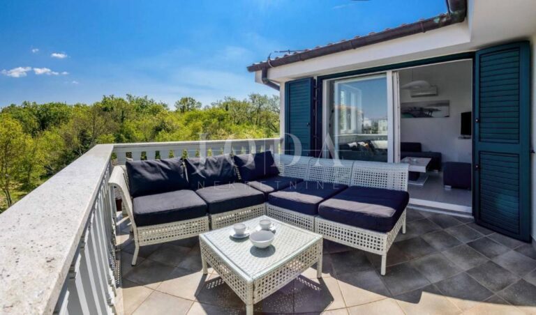 Čudovit apartma s pogledom na morje