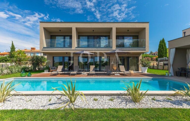 Tar- Vabriga moderna Villa u blizini yacht marine | Adriatic Real
