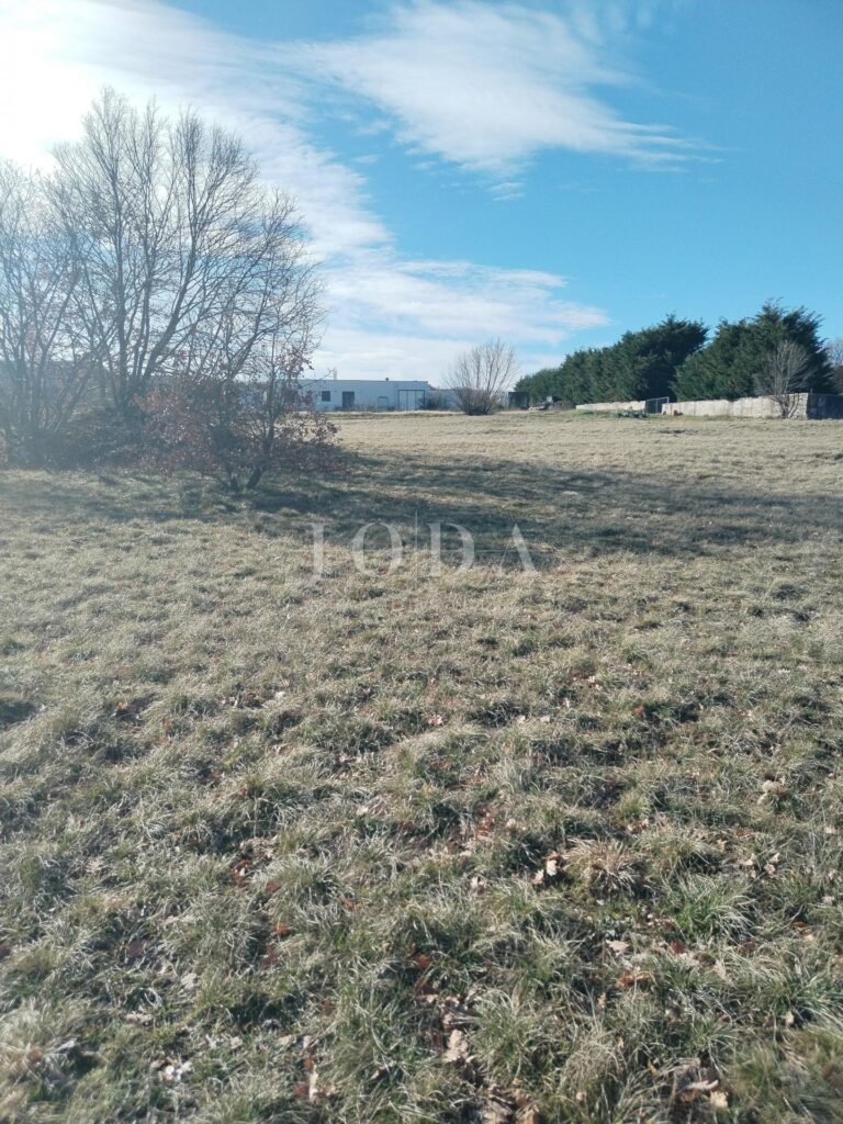 građevinsko zemljište u blizini grada | Adriatic Real