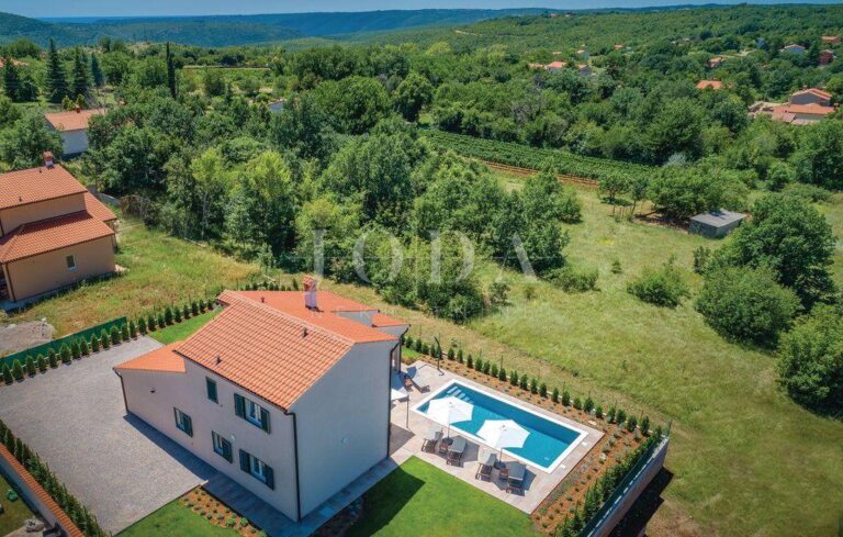 kuća za odmor sa bazenom | Adriatic Real