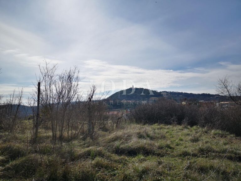 LABIN Atraktivno građevinsko zemljište | Adriatic Real