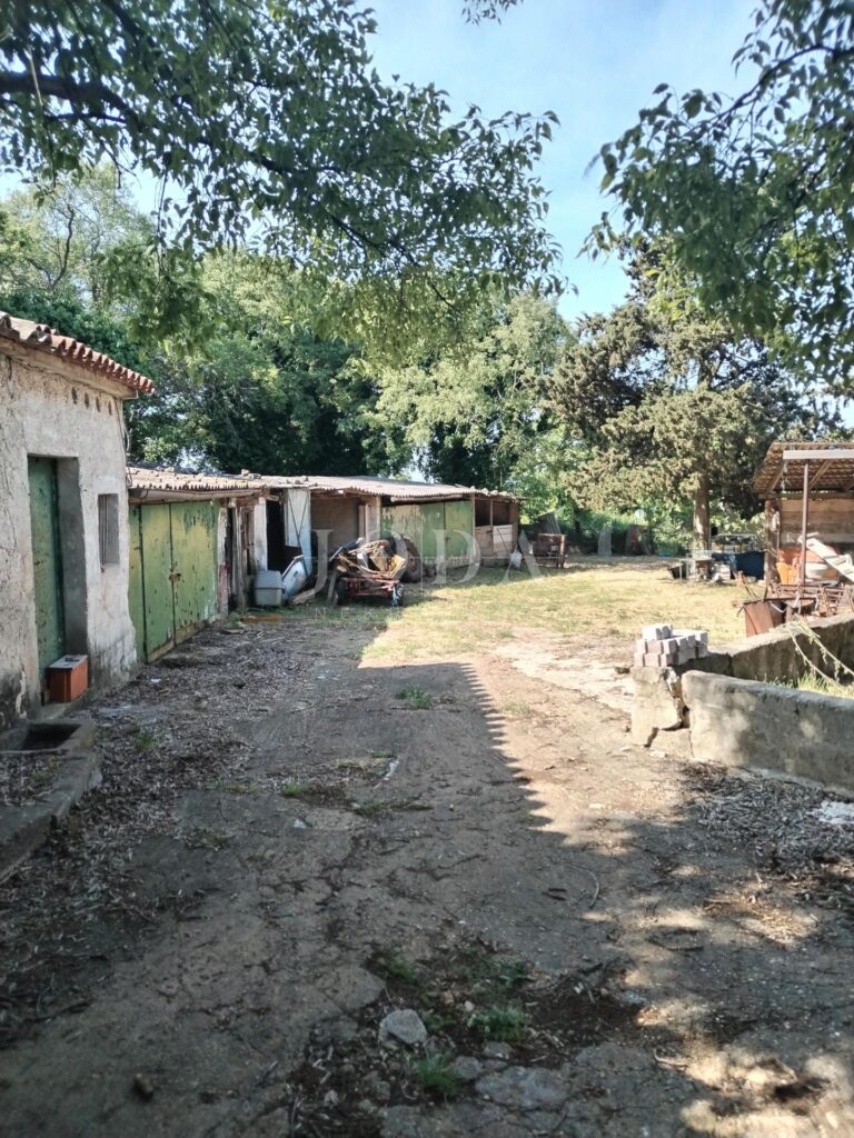 građevinsko zemljište sa postojećim objektom | Adriatic Real
