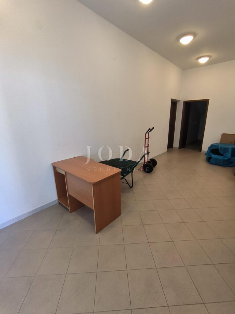 Poslovni prostor na odličnoj lokaciji u Novom Vinodolskom | Adriatic Real