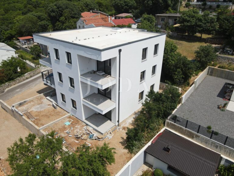 Stan u novogradnji s pogledom na more | Adriatic Real