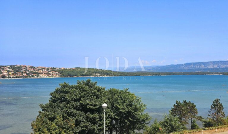 Otok Krk - kuća prvi red do mora | Adriatic Real