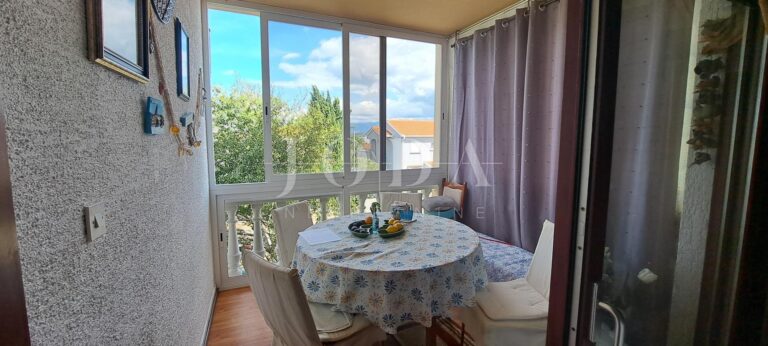 Malinska - apartman na prvom katu blizu plaže | Adriatic Real