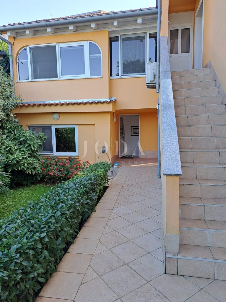 80 metara od mora | Adriatic Real