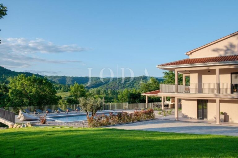 prekrasna Villa okružena prirodom | Adriatic Real