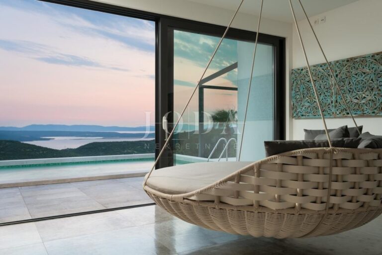 Crikvenica moderna vila | Adriatic Real