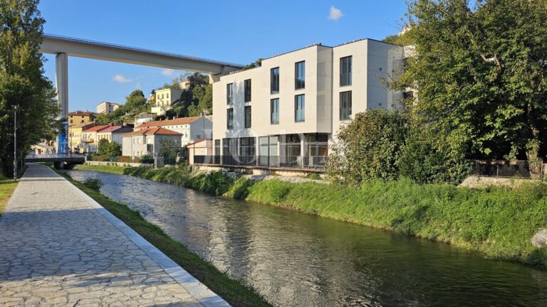 Luksuzni apartmani u centru Crikvenice – pametna tehnologija i sigurna investicija:        