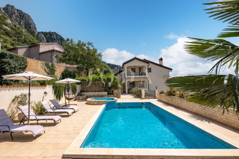 Bribir kuća za odmor s bazenom | Adriatic Real