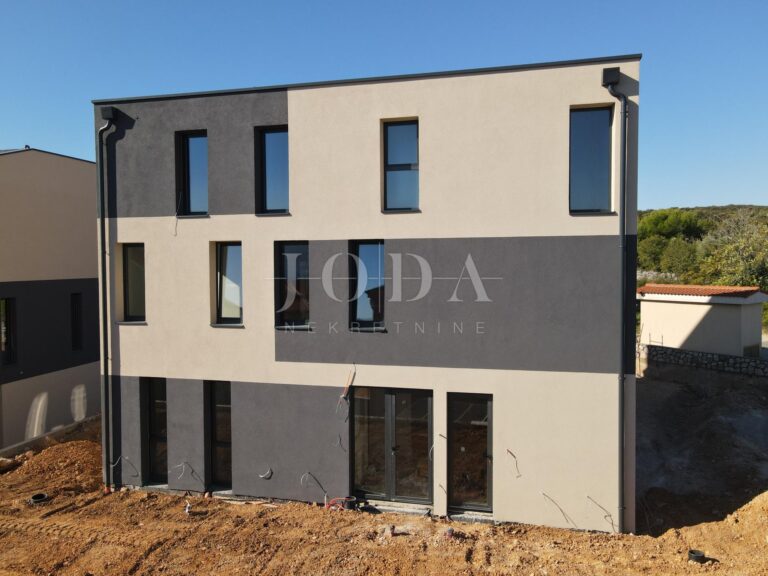 Krk dvoetažni stan | Adriatic Real