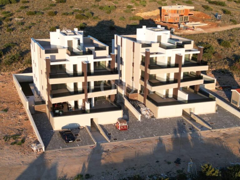 Pag - Ekskluzivni stanovi visoke energetske učinkovitosti i vrhunskog dizajna:        