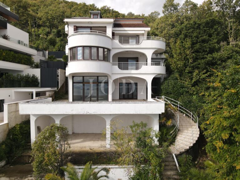 Opatija samostojeća kuća na lijepoj lokaciji | Adriatic Real