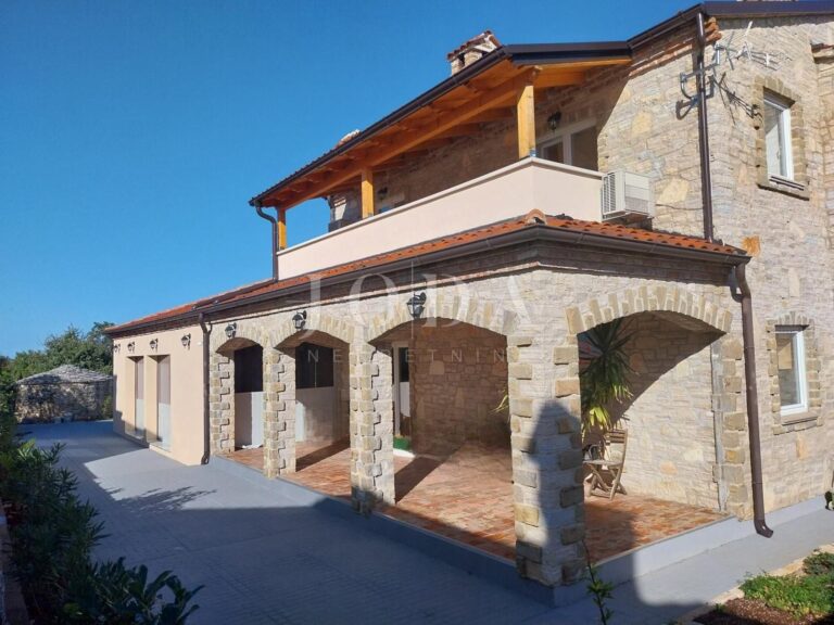 Svetvinčenat okolica | Adriatic Real