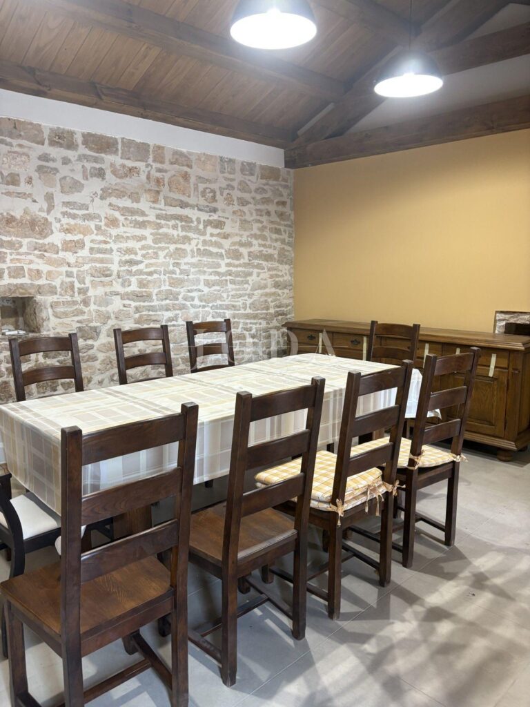 novoadaptirana kamena kuća sa bazenom | Adriatic Real