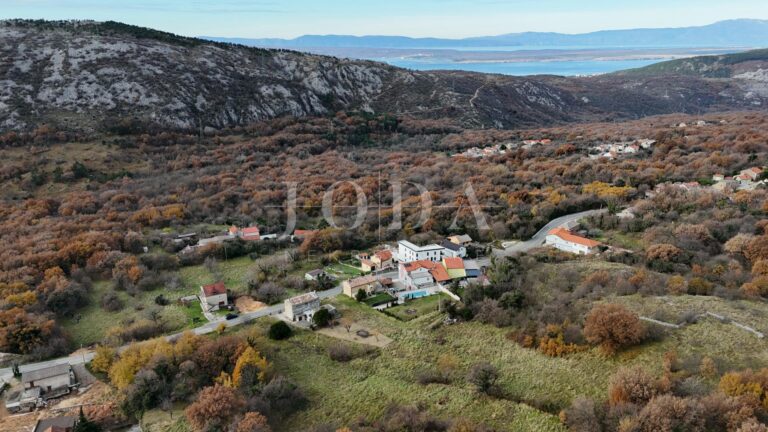 garažom i dodatnim prostorima | Adriatic Real