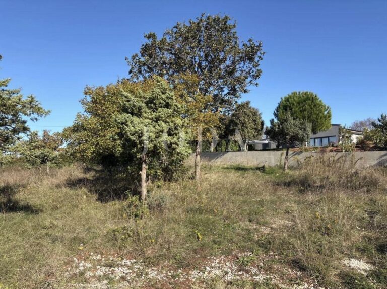 atraktivno građevinsko zemljište sa građevinskom dozvolom | Adriatic Real