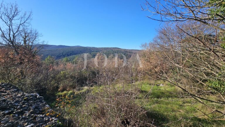 Atraktivno građevinsko zemljište