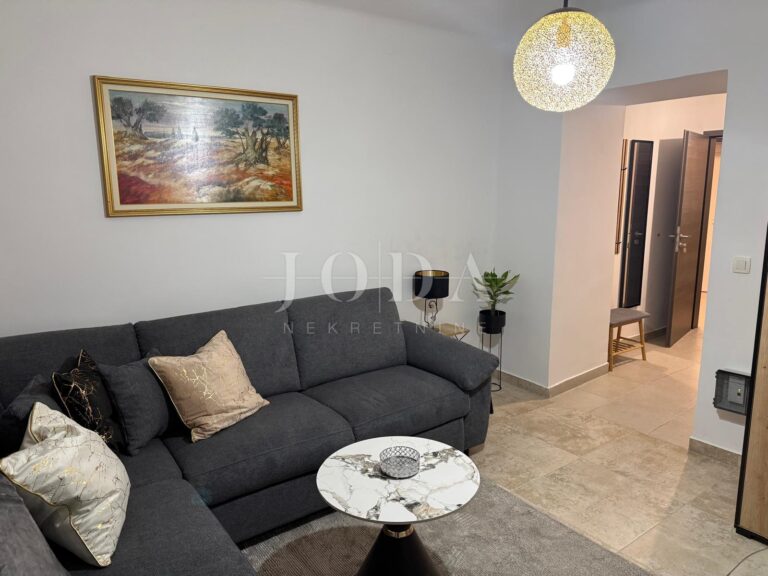 Rijeka - Tri manja stana na odličnoj lokaciji – mogućnost etažiranja | Adriatic Real