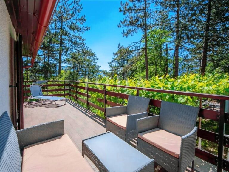 Lič kuća u zelenoj oazi | Adriatic Real