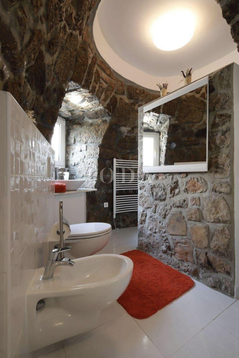 dvoetažni stan s pogledom na more | Adriatic Real