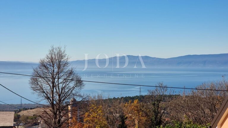 Hreljin teren sa panoramskim pogledom | Adriatic Real